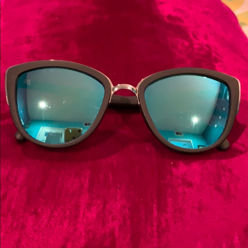 Quay My Girl Sunglasses